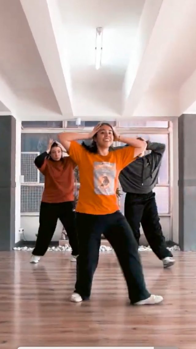 ¡El verano sigue a todo ritmo☀️!

Hoy les compartimos más pasadas de las clases de URBANO con @nahuellegui, junto a  nuestros alumnos/as de 4to año de la Carrera 🚀.

¿Querés ver más clases?

 ¡Contanos cuáles te gustaría que mostremos 👀!