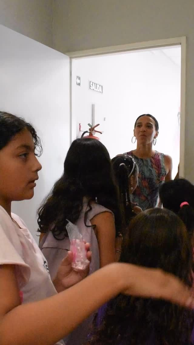 Así vivimos nuestros Talleres de Verano☀️ 

Momentos únicos llenos de arte y mucha diversión. ¡Lo mejor es que todavía podés ser parte! 

🌈 Sumate en febrero y viví un verano diferente. 

📅 Inscripciones abiertas. 

¿Qué estás esperando?