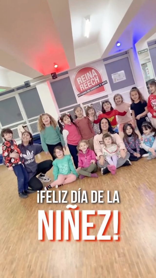 En el Día de la Niñez celebramos a los pequeños artistas que llenan cada salón de magia 🌈

En cada paso, una aventura. En cada canción, un sueño. En cada escena, una historia ✨

 💛 ¡Feliz Día de la Niñez! 💛

#ReinaReech #DíaDeLaNiñez #BailarEsSoñar #ArteQueTransforma #Niñez #Arte