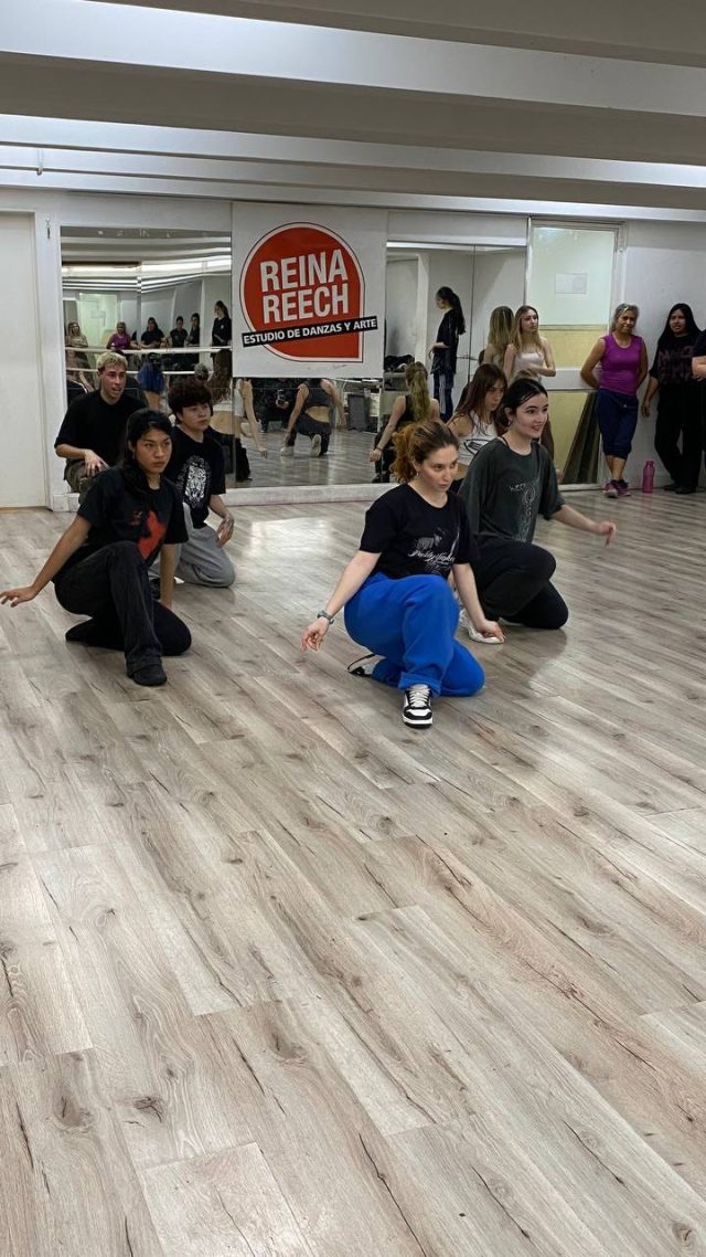 Se viene la audición para el PRIMER NIVEL 🔥

Hoy nuestro Director @nahuellegui te cuenta todo lo que tenes que saber 🤩.

JUEVES 19/12 11 HS 📍SEDE CABALLITO (Av. Rivadavia 5040 3er piso) 

🚨ÚLTIMAS SEMANAS PARA SUMARTE

¿Qué estás esperando? Pedinos info!